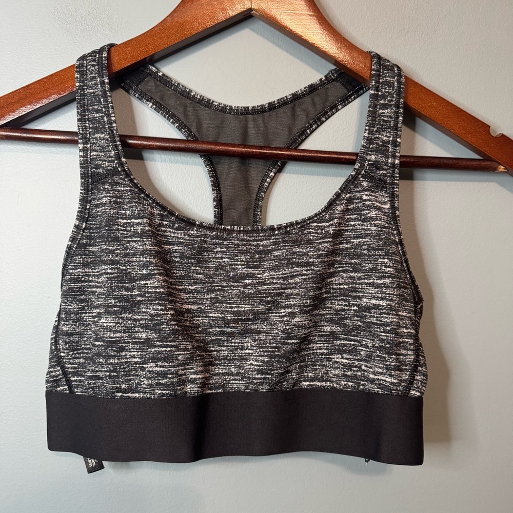Victoria’s Secret Sport The Player Racerback Sports Bra. Size Small - Picture 3 of 8